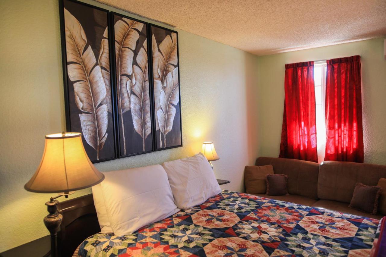 إنسينادا Playa Hermosa Inn At The Beach المظهر الخارجي الصورة