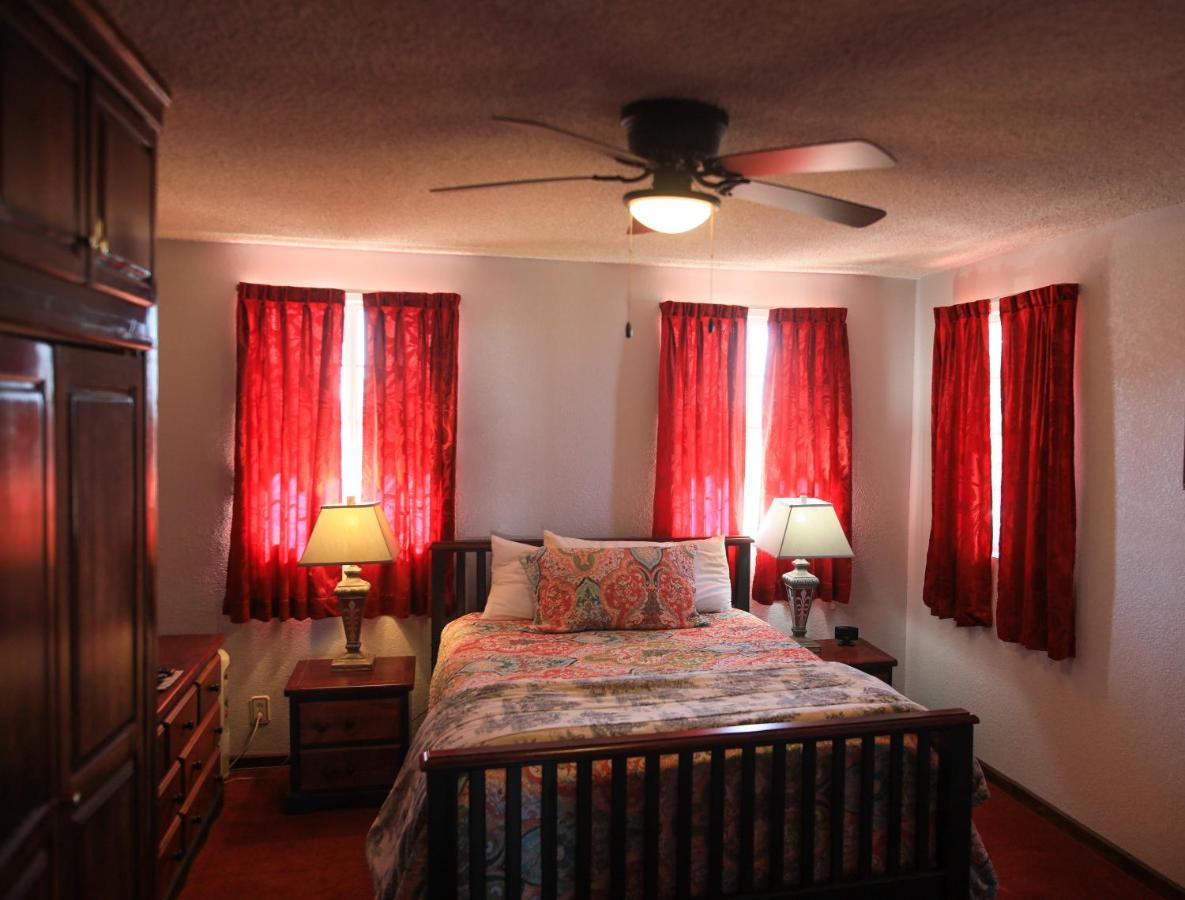 إنسينادا Playa Hermosa Inn At The Beach المظهر الخارجي الصورة