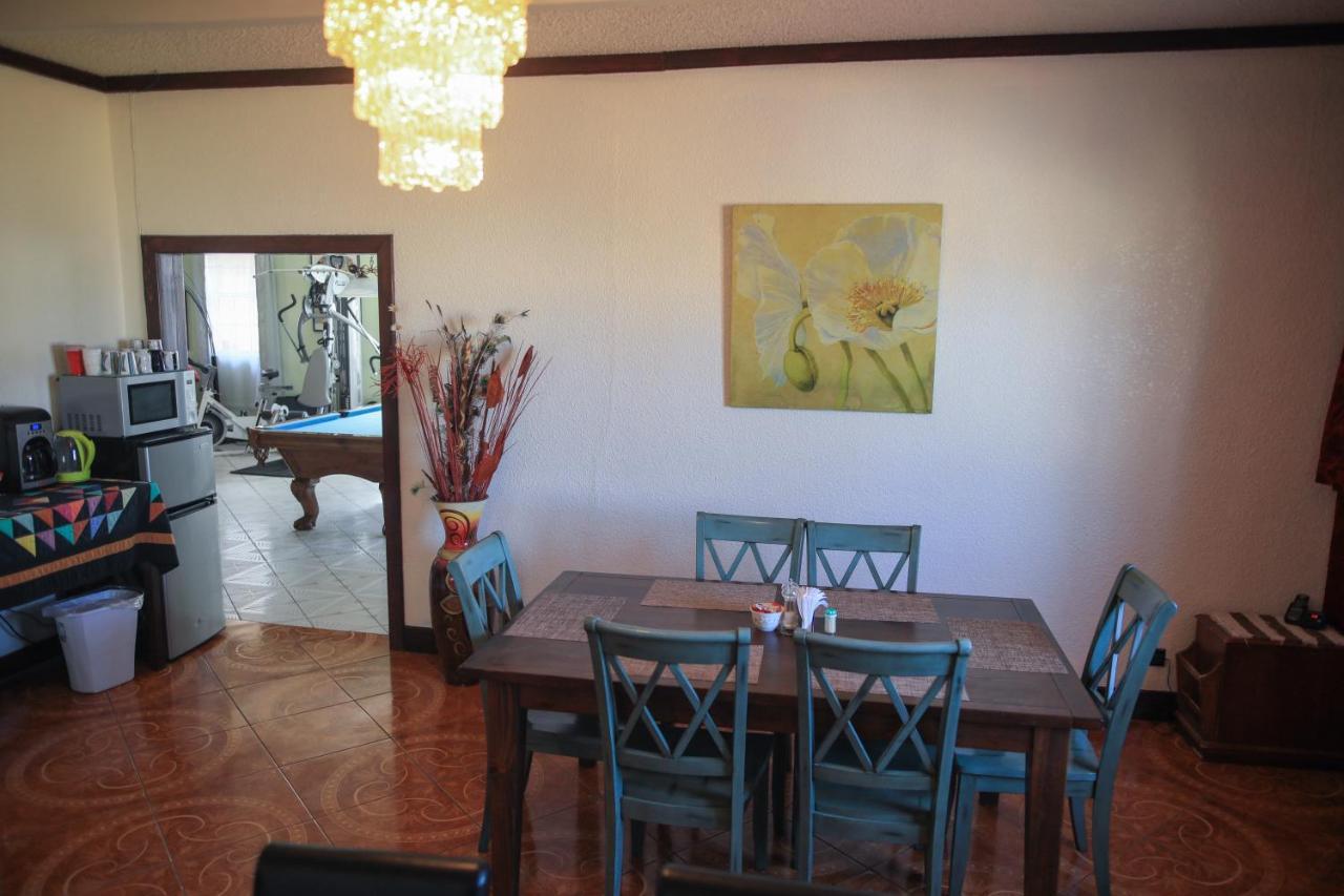 إنسينادا Playa Hermosa Inn At The Beach المظهر الخارجي الصورة