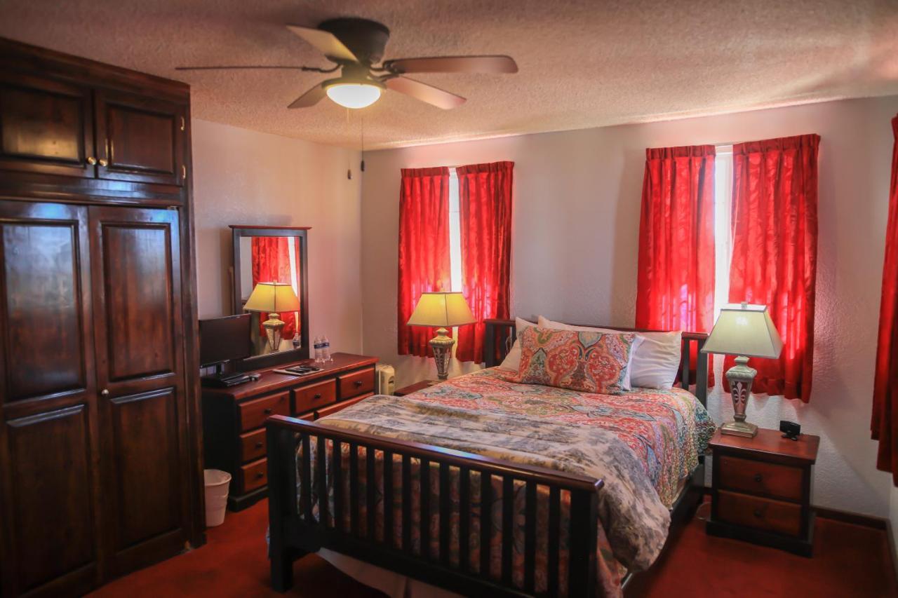 إنسينادا Playa Hermosa Inn At The Beach المظهر الخارجي الصورة