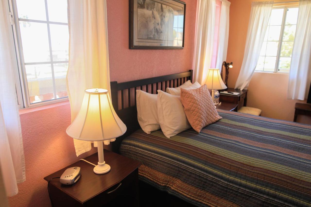 إنسينادا Playa Hermosa Inn At The Beach المظهر الخارجي الصورة