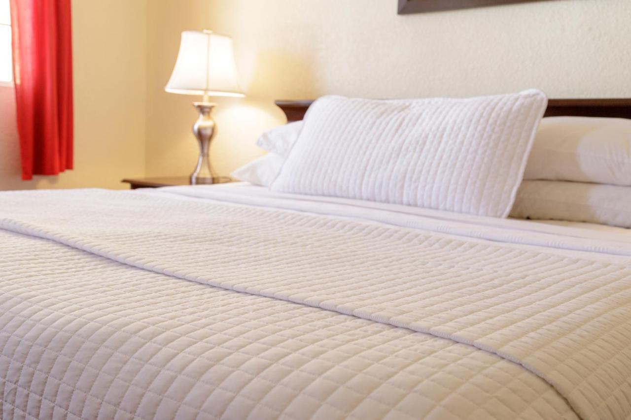 إنسينادا Playa Hermosa Inn At The Beach المظهر الخارجي الصورة